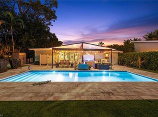 832 Myrtle Ter, Naples, FL 34103