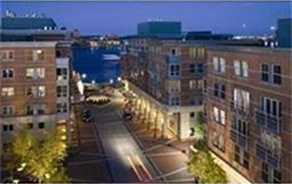 2nd image of 4 Battery Wharf #4305