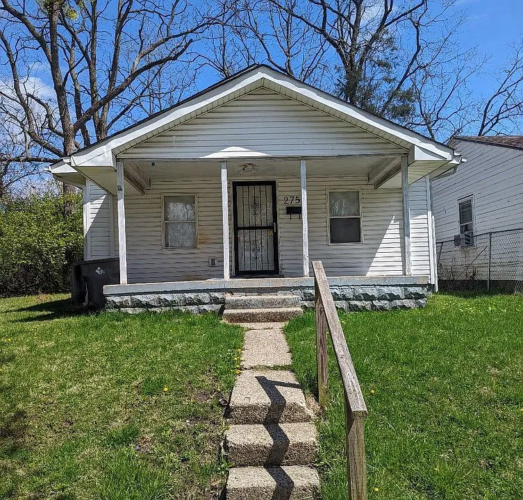 2753 N Denny St