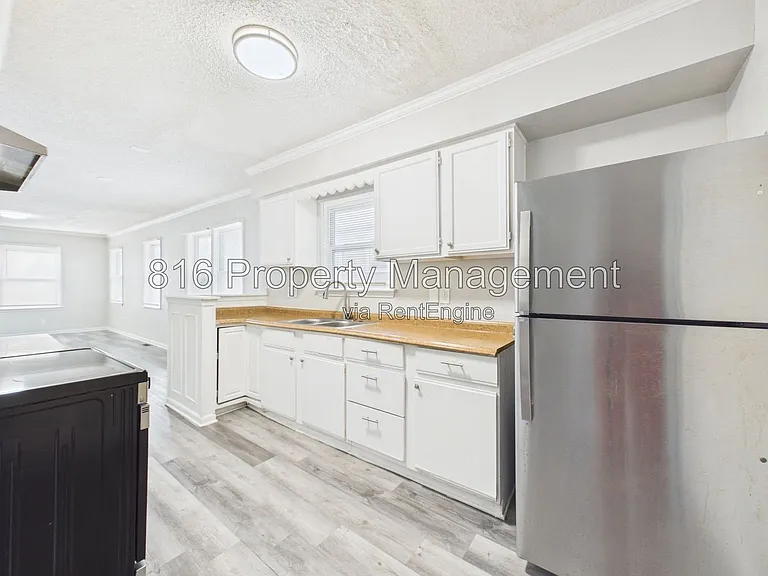 5715 Wabash Ave — Photo 7