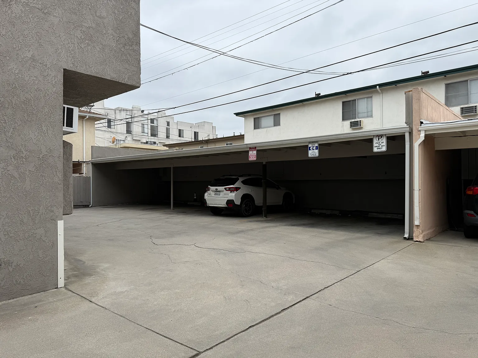 1 bed, 700 sqft, $2,100 — Photo 2