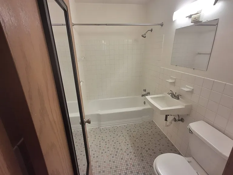 English Conway Place — Photo 76