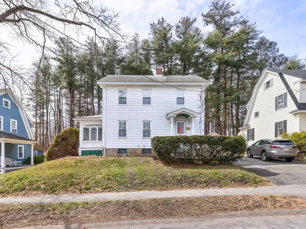 98 Cottage St, Hudson, MA 01749