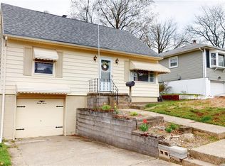 33 Wayne Ave, Akron, OH 44301