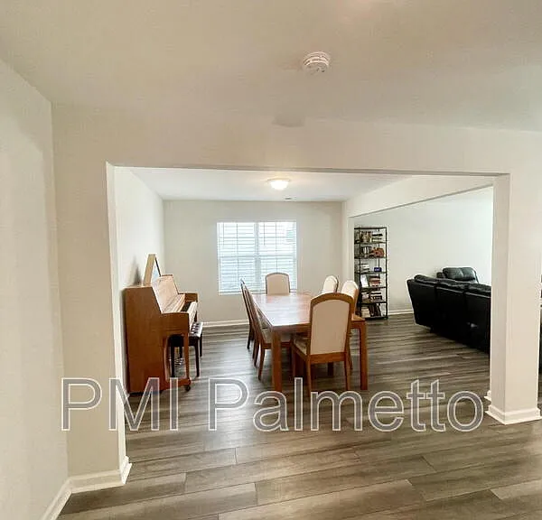 633 Wooster Dr — Photo 10