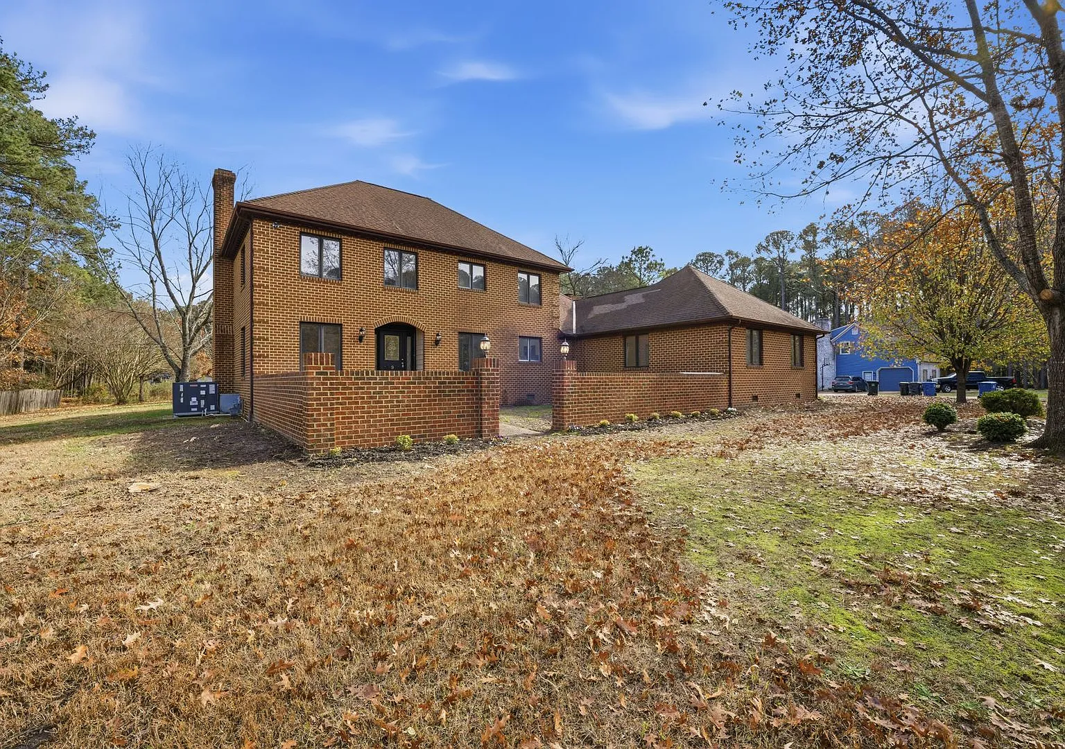 Gorgeous home in Poquoson. — Photo 1