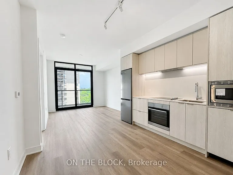 86 Dundas St E #618 — Photo 6