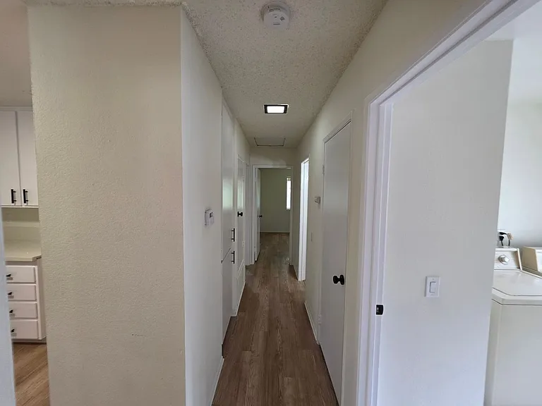 26257 Hillsford Pl — Photo 5
