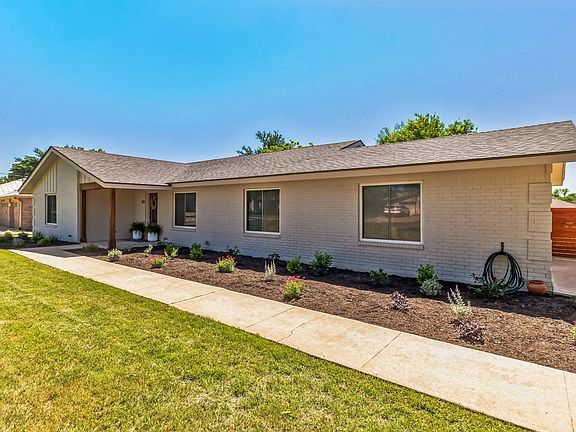 2nd image of 213 Clear Springs Rd