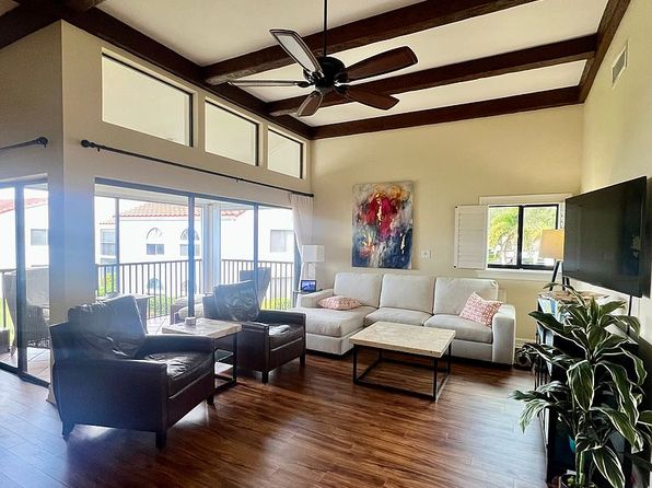 619 Beachwalk Cir APT 201