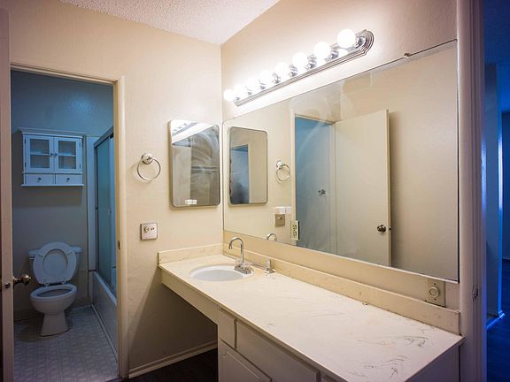 4th image of 2311 P St APT 13