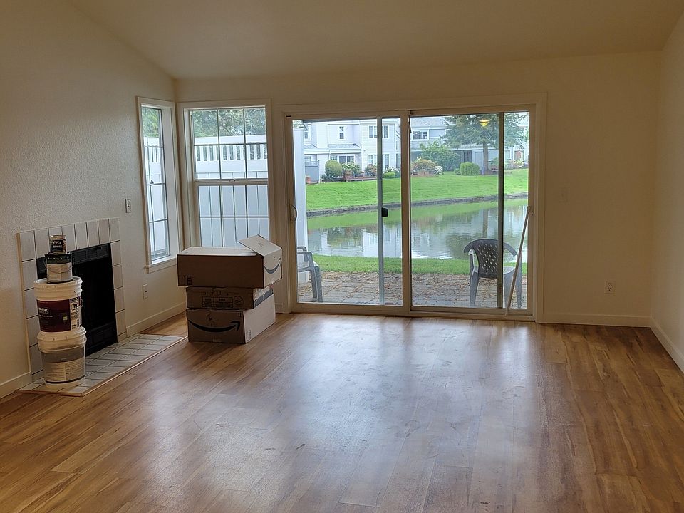 Family Room w/view of the Lake!