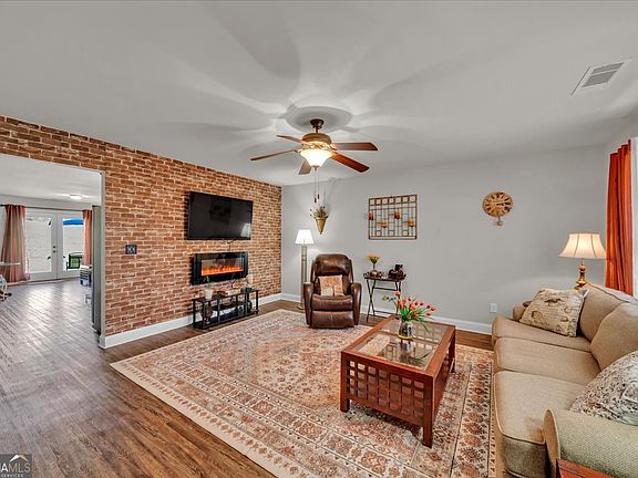 4th image of 773 Weldon Rd