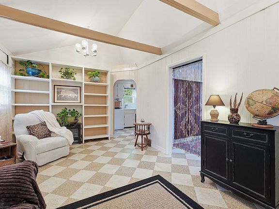 3rd image of 24 Wildermere St