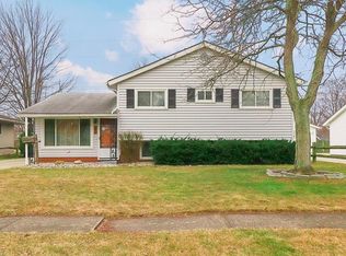 709 Thornwood Blvd, Elyria, OH 44035