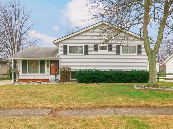 709 Thornwood Blvd, Elyria, OH 44035