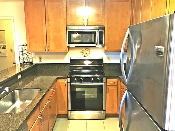 5th image of 300 Murchison Dr APT 221