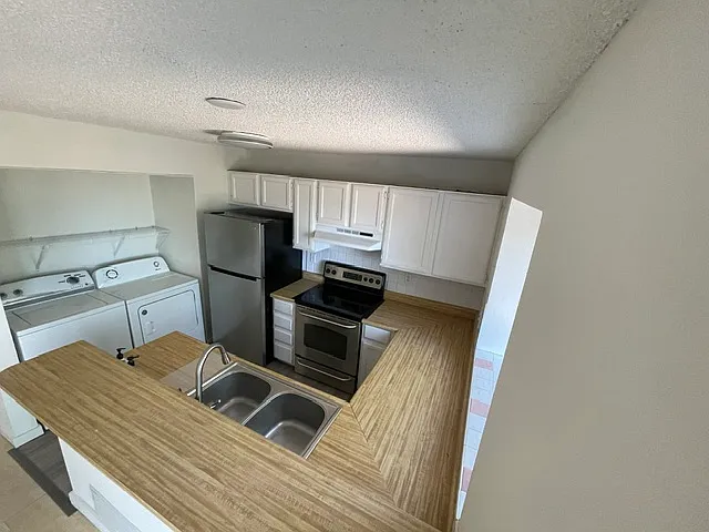 17395 E Rice Cir #B — Photo 13