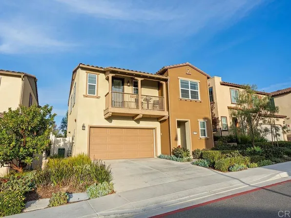 818 Brookdale Dr, Vista, CA 92081