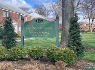 155 E Clinton Ave #3B-203D, Bergenfield, NJ 07621