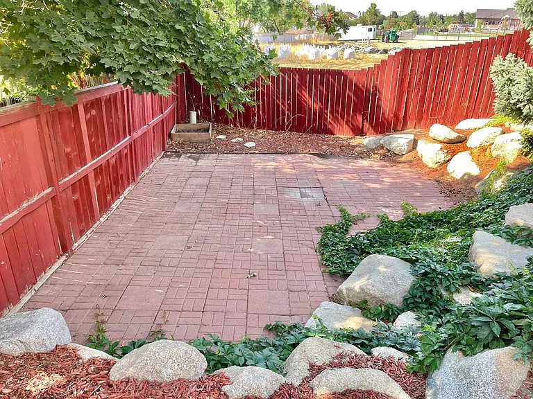 617 E Orangewood Ln — Photo 35