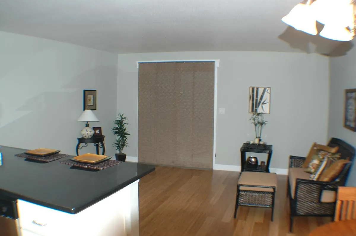 2128 SW Holden Street — Photo 2