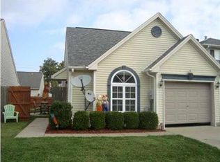 9896 Cove Point Ct, Newburgh, IN 47630