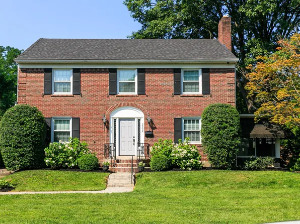 2502 Meadow Rd, Seneca Gardens, KY 40205