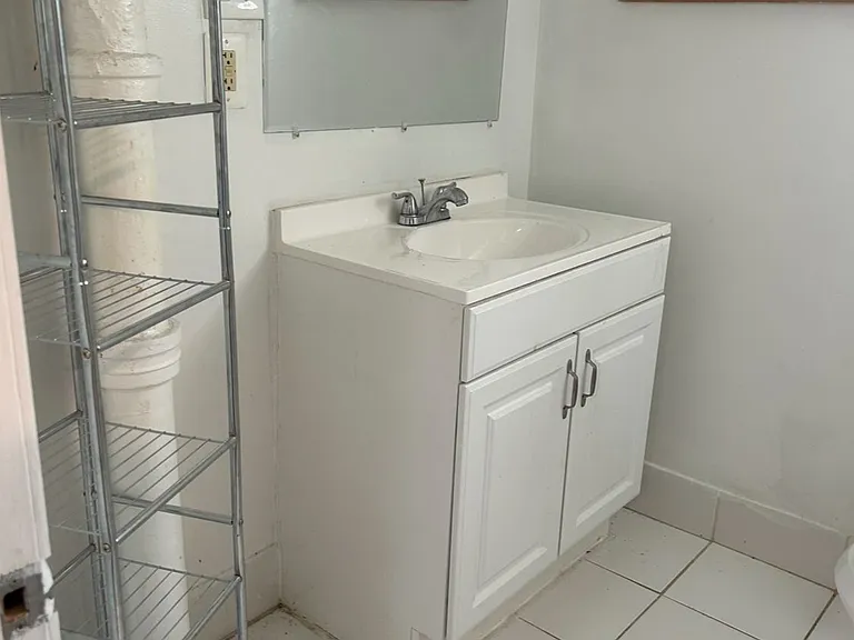 16210 N Park Dr — Photo 4