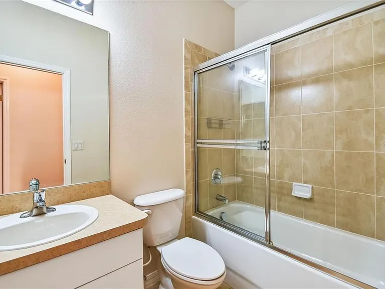 11232 Port Douglas Dr — Photo 16