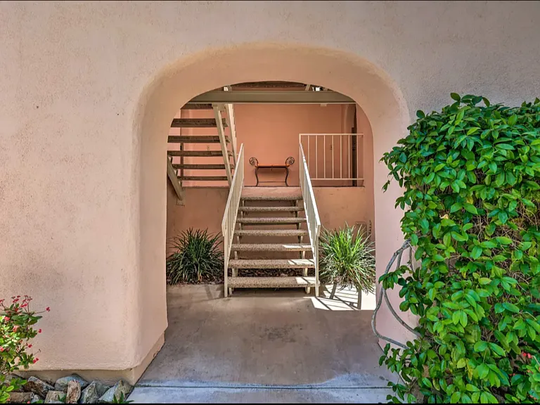 500 E Amado Rd #405 — Photo 6