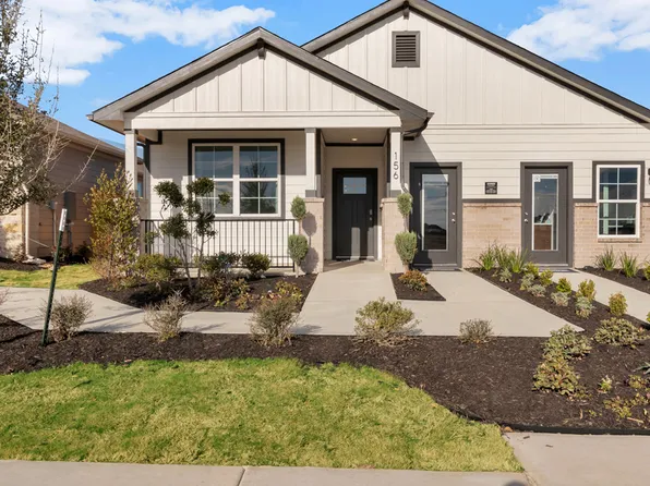 160 Sweetwater Dr, Kyle, TX 78640