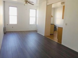 201 32nd St #2A, Brooklyn, NY 11232