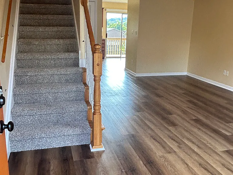 1600 Meadow Spring Dr #3 — Photo 3