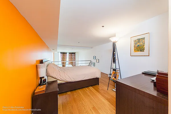 Sold by Silversons Realty LLC | media 14