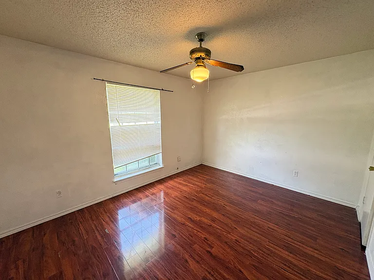 2916 Robin Rd — Photo 10