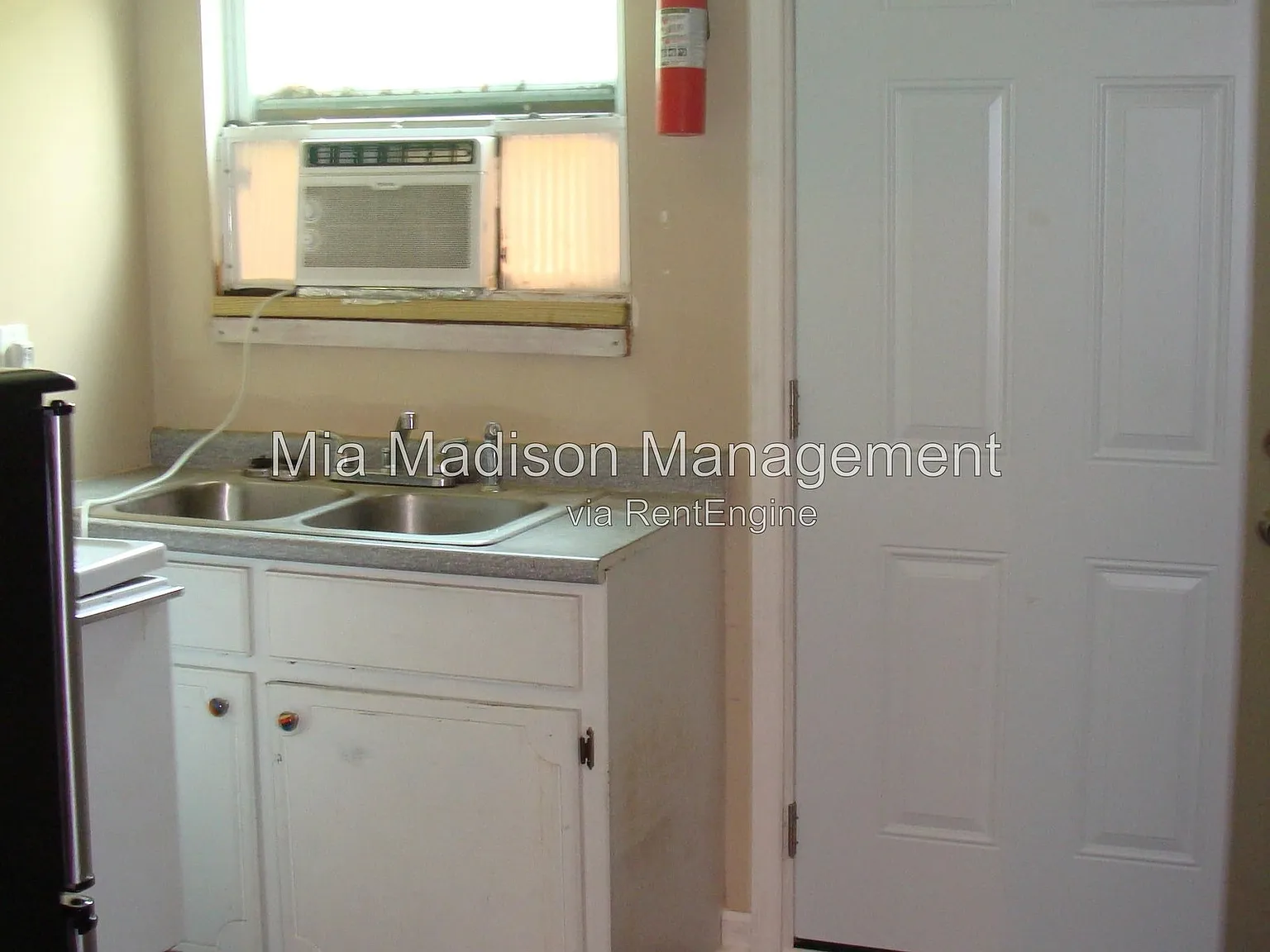 1 bed, 1.0 bath, $950 — Photo 4