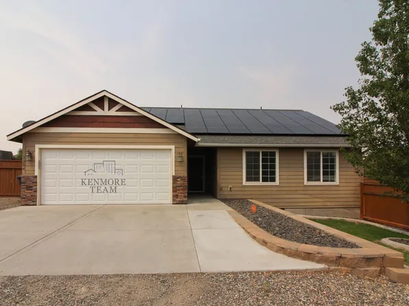 1204 9th St, Benton City, WA 99320