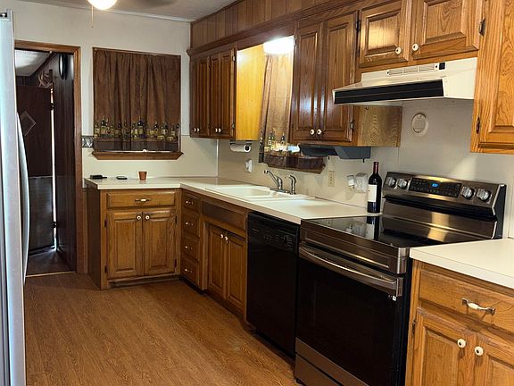 5th image of 282081 E 1800th Rd