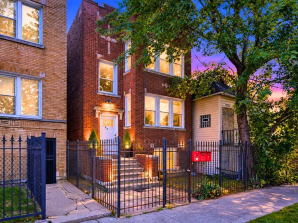 7949 S Marquette Ave, Chicago, IL 60617
