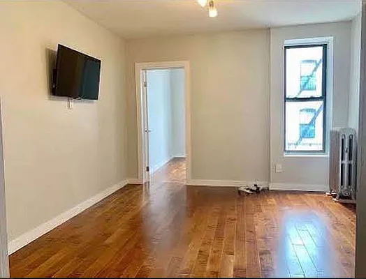 Rented by Heritage Realty LLC | media 8