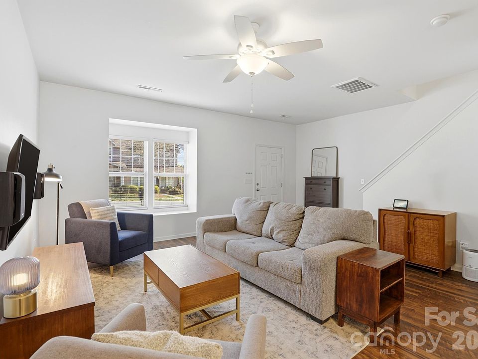 1st image of 1005 Laparc Ln