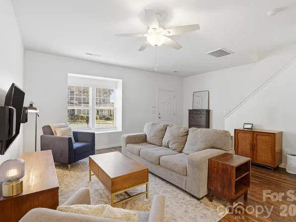 1005 Laparc Ln, Indian Trail, NC 28079