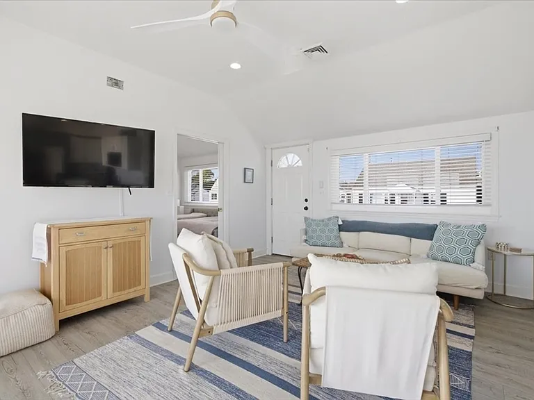 490 Ocean St #1 — Photo 11