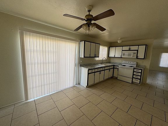 4th image of 3002 N 81st Ln
