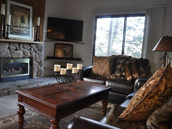 Living Room w/ Fire Place