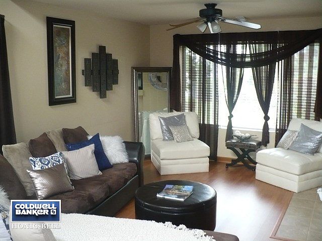 2nd image of 640 Springwood Dr #End