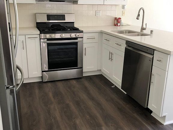4th image of 2145 Portola Ln