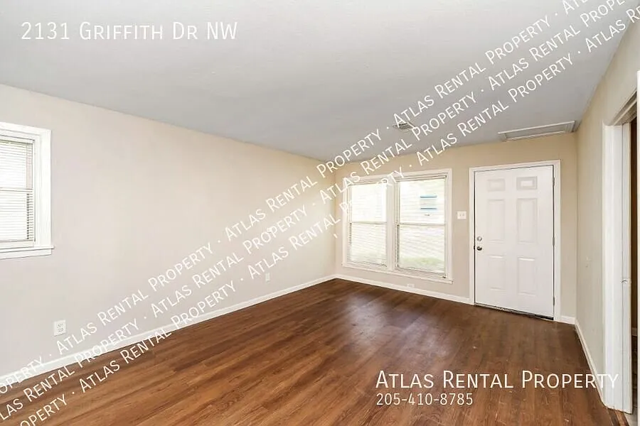 Move-In Ready 3-Bedroom Beauty with Modern Upgrades! — Photo 2