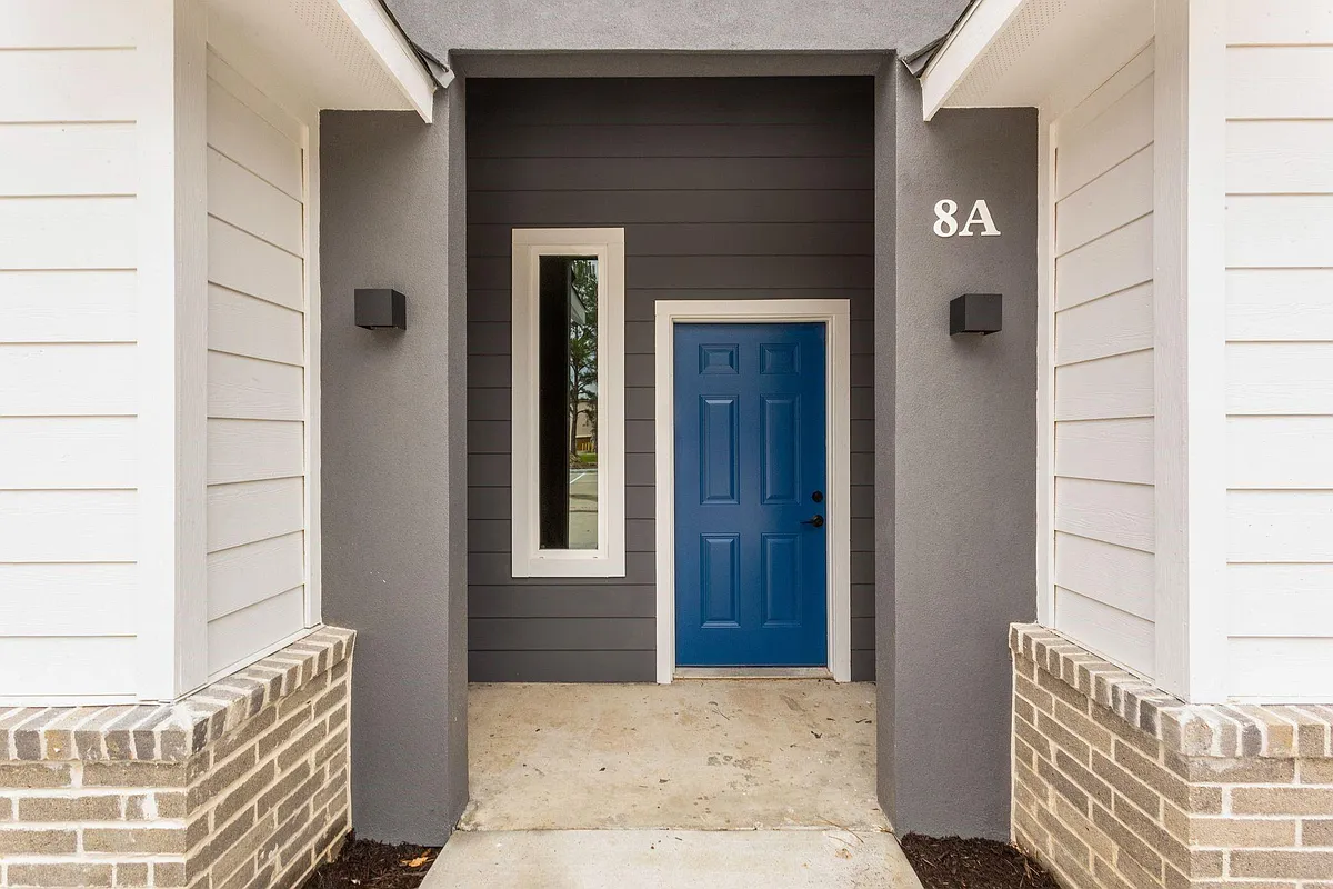 Building Photo - 10317 Lake Rd #12-D